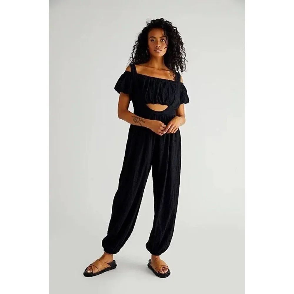 FREE PEOPLE BEACH Sz S CHEERS SUSPENDER JUMPSUIT ONE PIECE IN BLACK